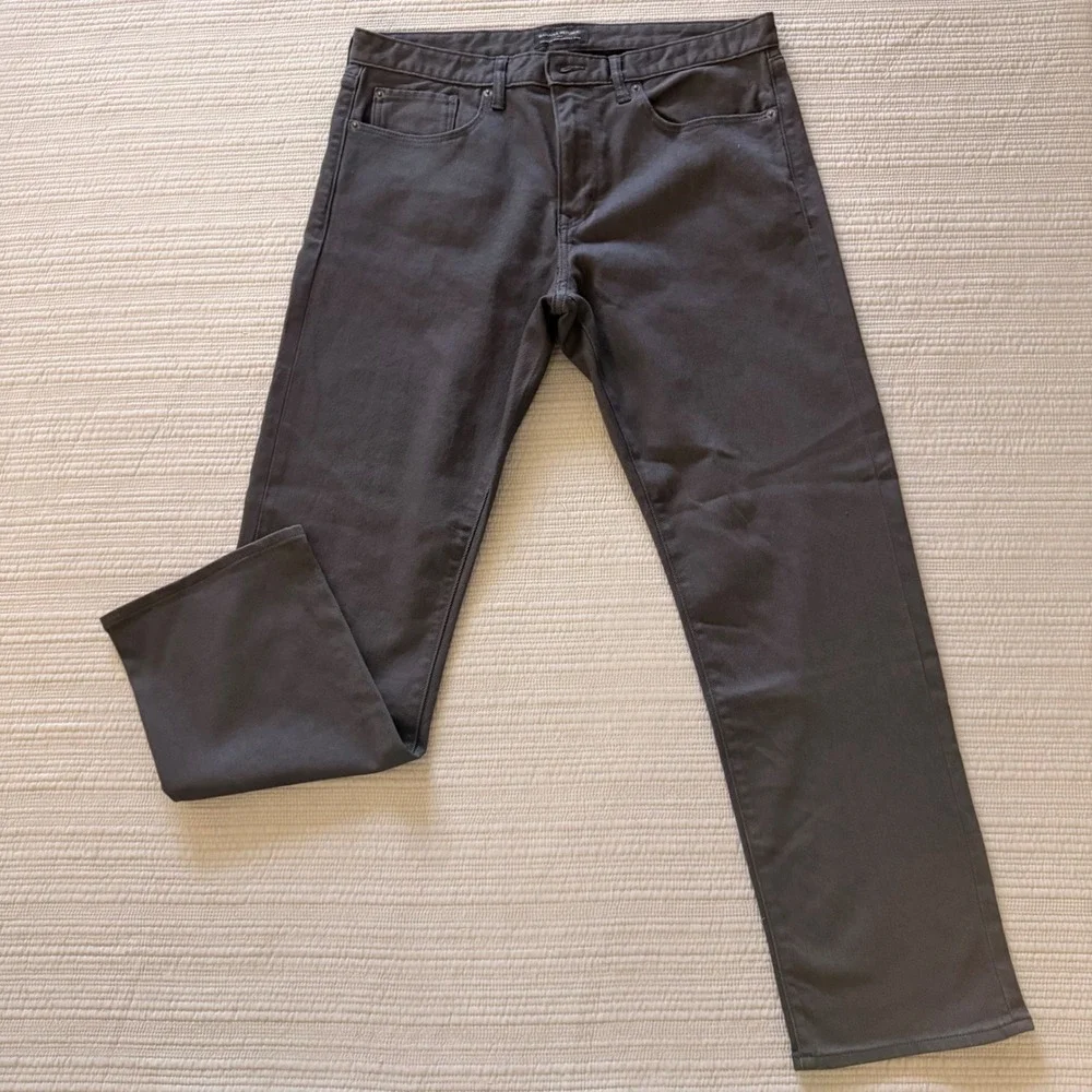 Banana Republic Men's Premium Performance Jeans 36x32 Charcoal Gray Straight Leg